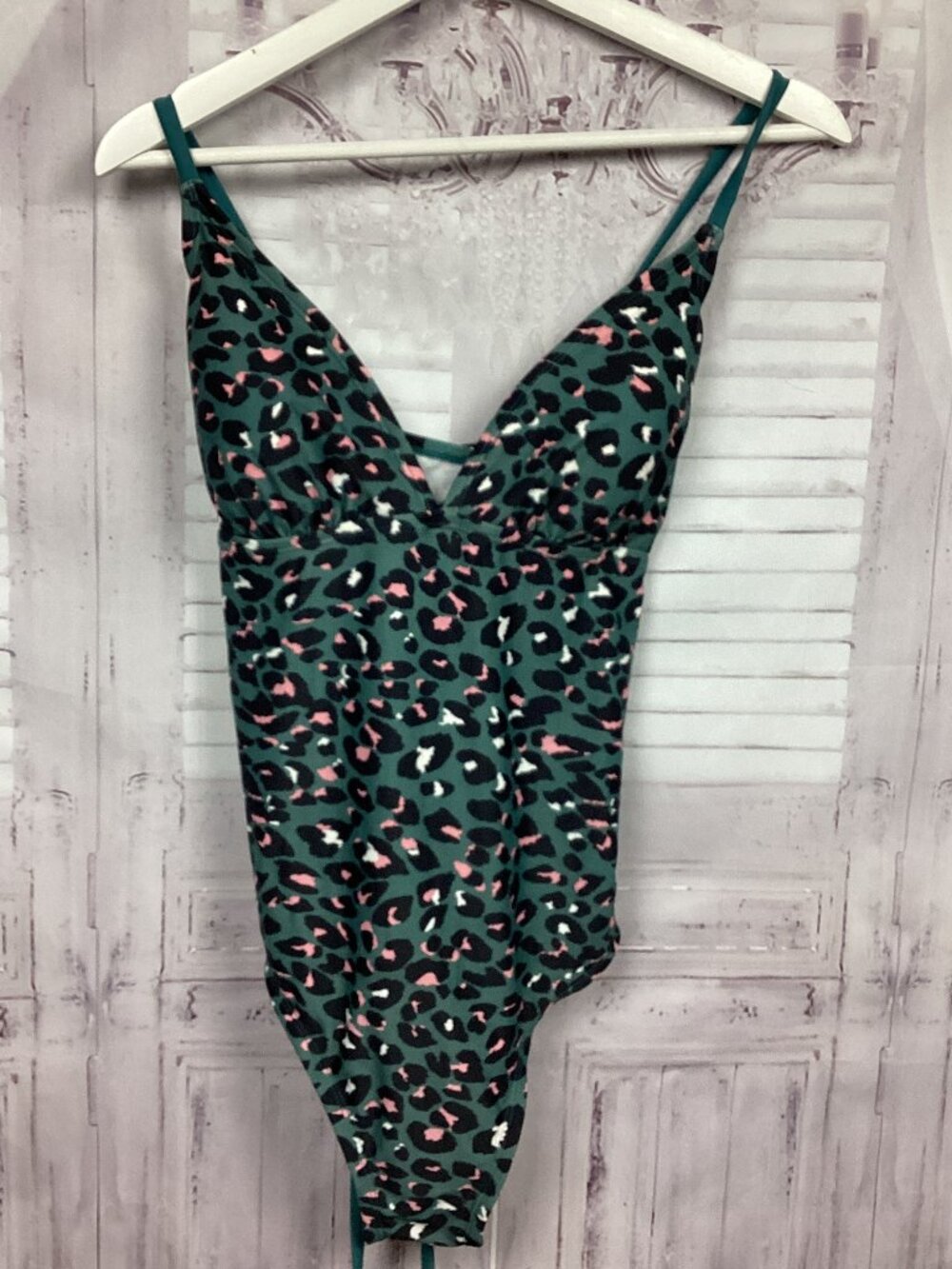 Kona Sol Leopard Cheetah One Piece Swimsuit Teal Pink XL